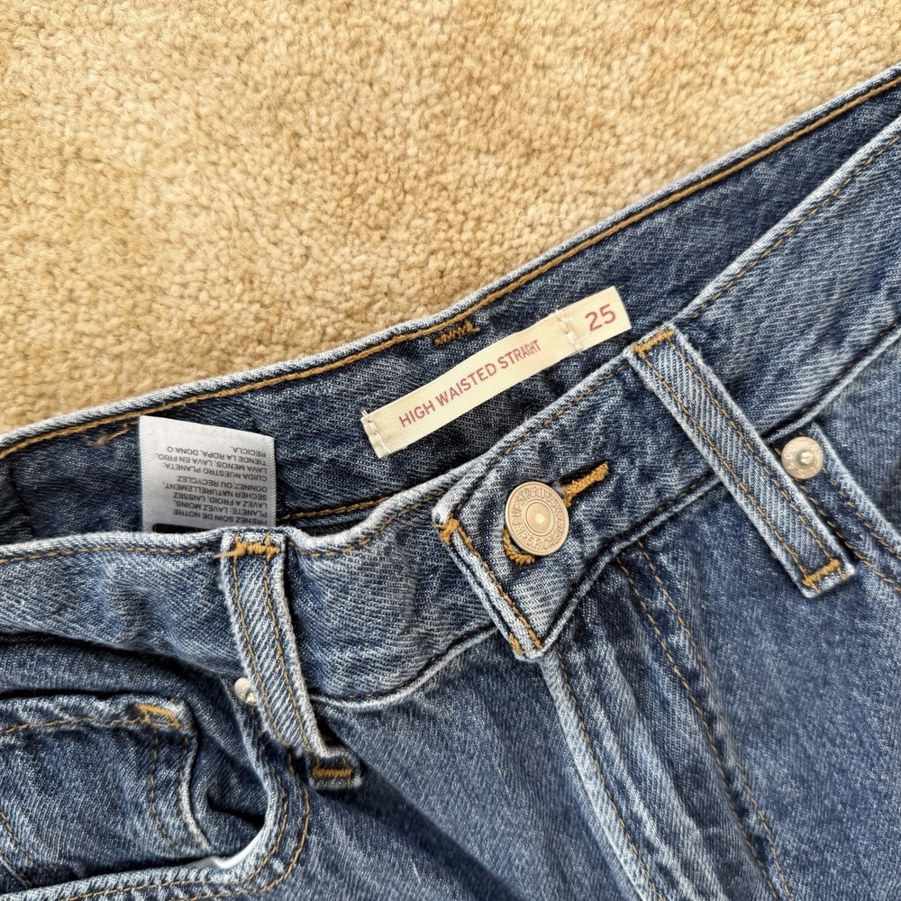 Levi's Jeans High Waisted Straight Leg Medium Denim Wash Blue Women's Sz 24.5x26 - Picture 9 of 9